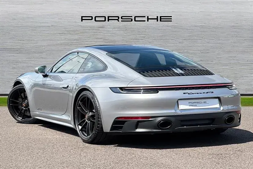 Begagnad Porsche 911 480 HK (353 kW) 2023 Silver Sportkupé