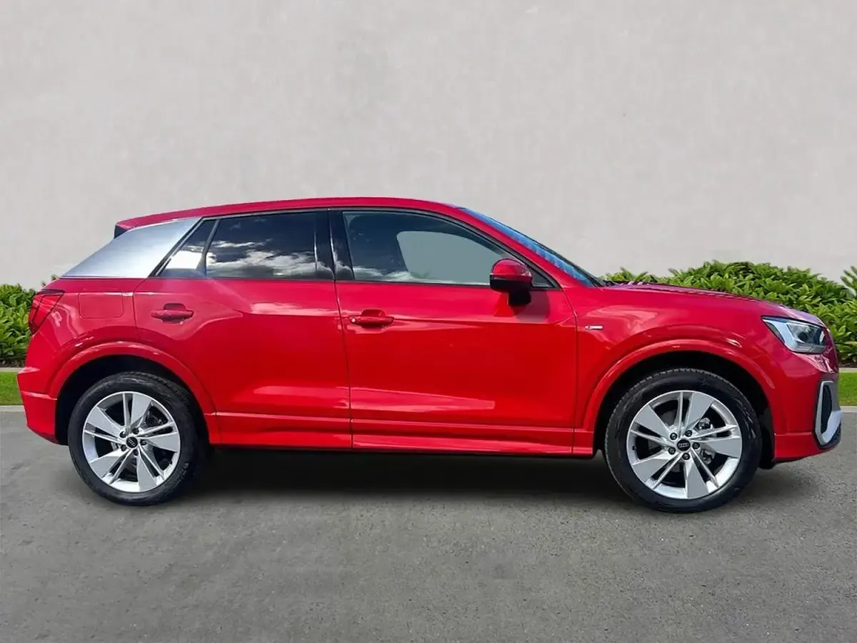 Used Audi Q2 S-Line 116 HP (85 kW) 2026 Red SUV