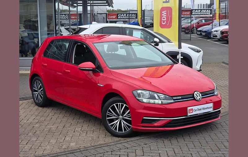 Red Used 2019 VW Golf VII SE Hatchback | £13,299 (Fair price) - Image 1/4