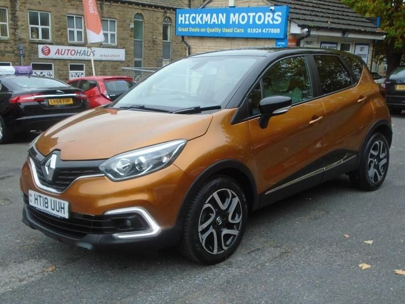 Used Renault Captur Iconic 2018 Orange/black SUV