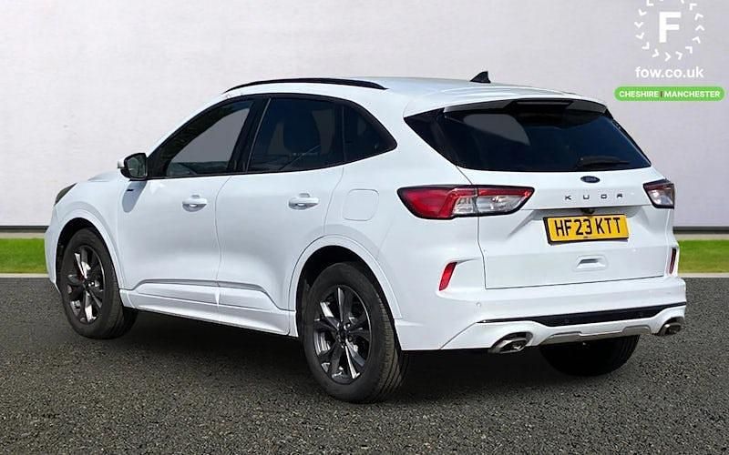 Begagnad Ford Kuga ST-Line 150 HK (110 kW) 2023 Vit SUV