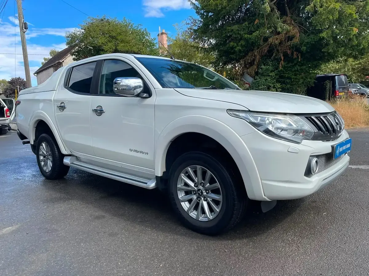 Used Mitsubishi L200 181 HP (133 kW) 2017 White Pickup