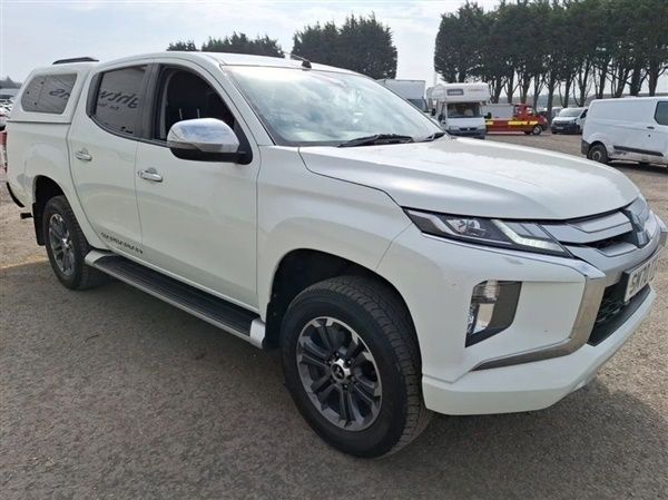White Used 2020 Mitsubishi L200 Pickup | £20,388 (Expensive) - Image 1/1