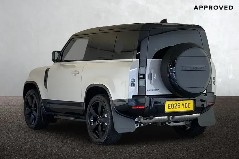 New Land Rover Defender SE Dynamic 246 HP (180 kW) 2026 Borasco grey SUV