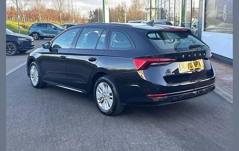 Used Skoda Octavia SE Technology 147 HP (108 kW) 2020 Black magic pearl effect Estate