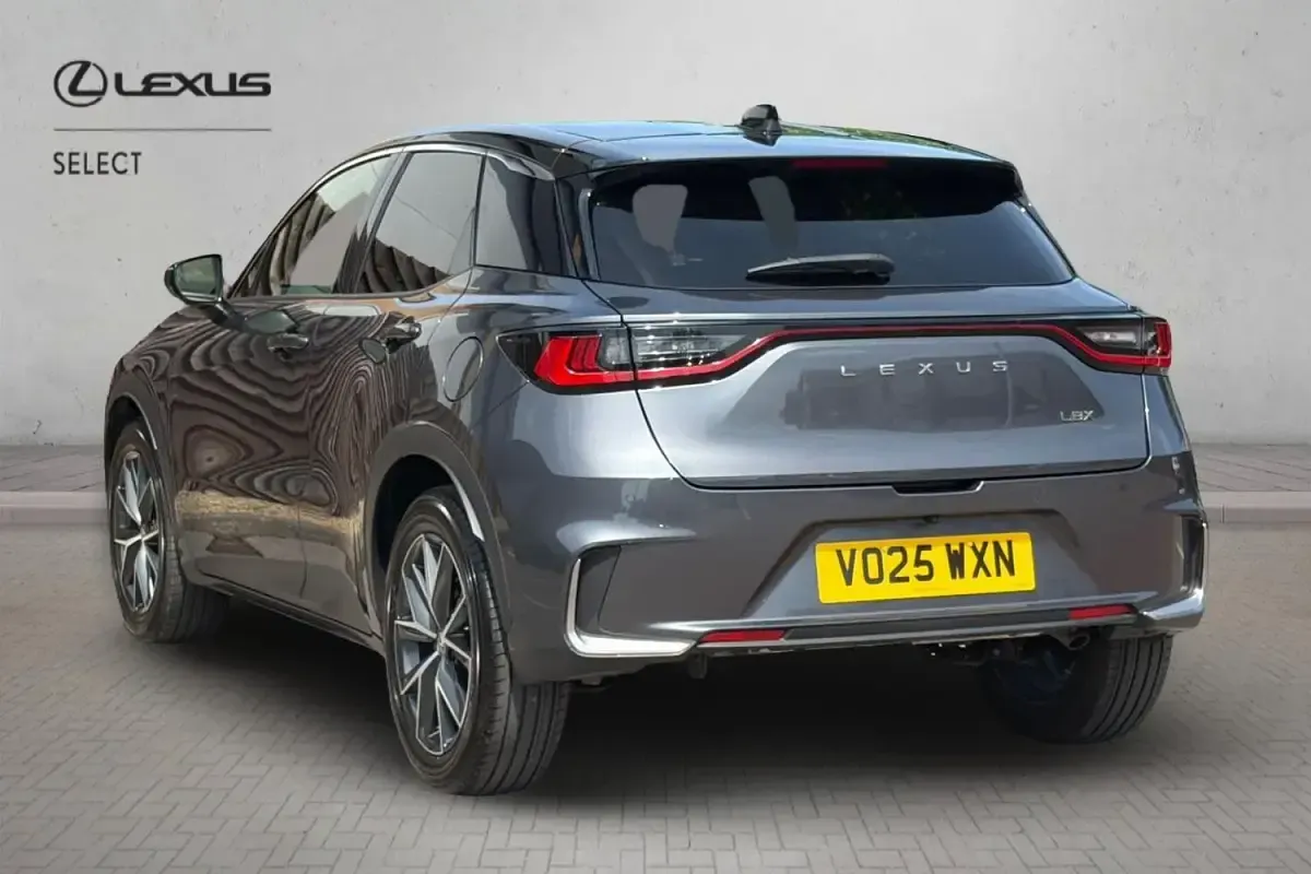 Used Lexus LBX 136 HP (100 kW) 2025 Grey/black SUV