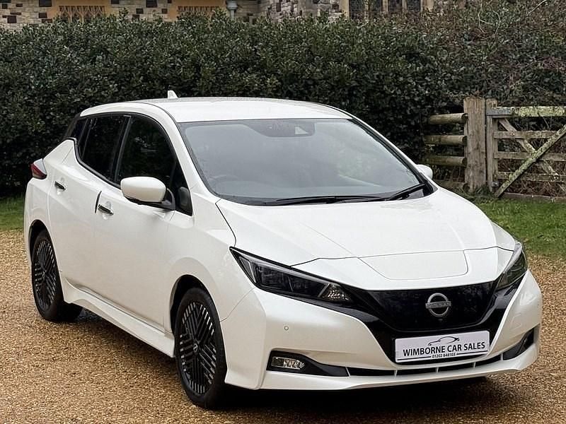 Used Nissan Leaf Tekna 110 kW (150 HP) 2022 White Hatchback