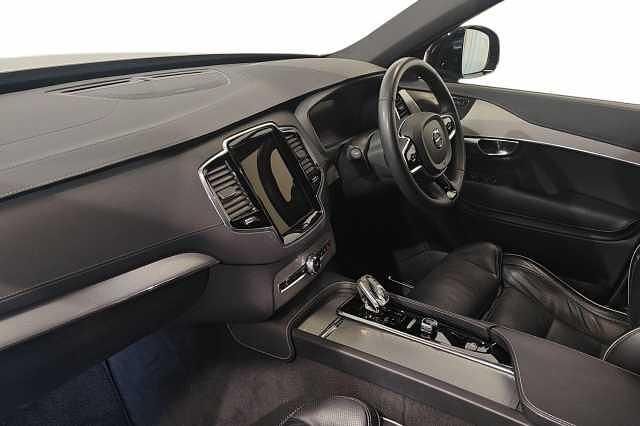 Used Volvo XC90 Plus 250 HP (183 kW) 2023 SUV