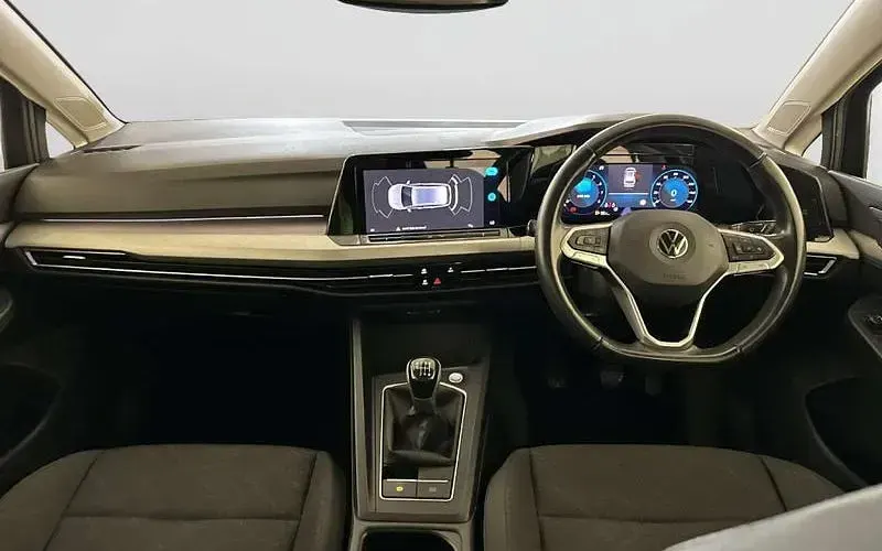 Używany VW Golf VIII S 110 KM (80 kW) 2023 Szary Kombi