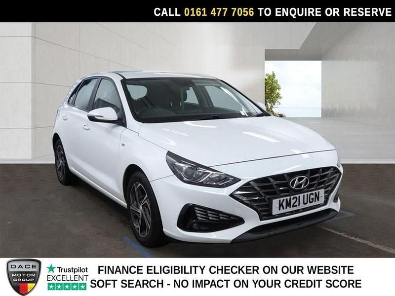 Used Hyundai i30 SE 2021 White Hatchback