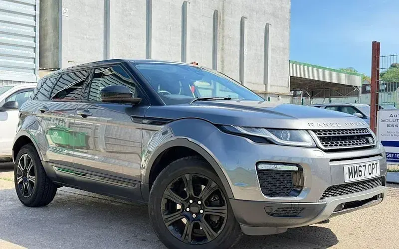 Used Land Rover Range Rover evoque SE 180 HP (132 kW) 2018 Hatchback