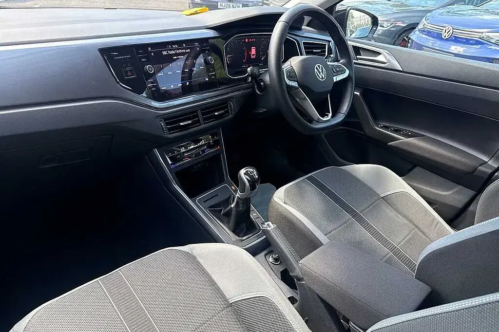 Used VW Polo 95 HP (69 kW) 2024 Hatchback