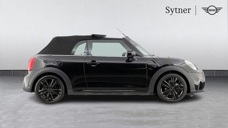 Used Mini Cooper Sport 134 HP (98 kW) 2023 Black Hatchback