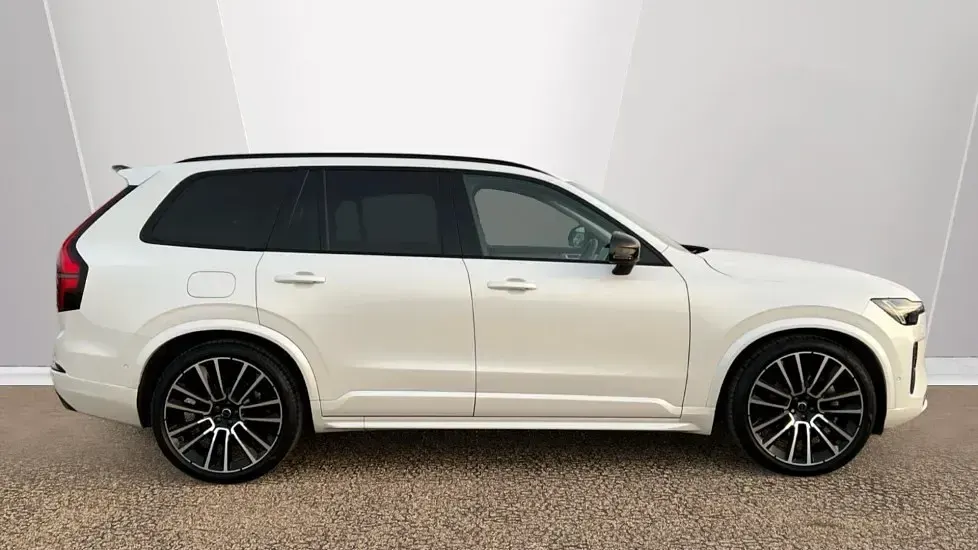 Used Volvo XC90 Ultra 250 HP (183 kW) 2025 White SUV
