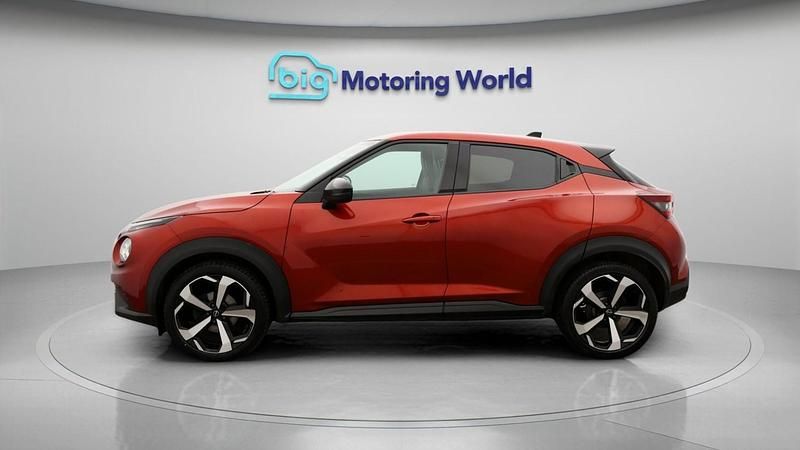 Used Nissan Juke S 114 HP (83 kW) 2022 Red SUV