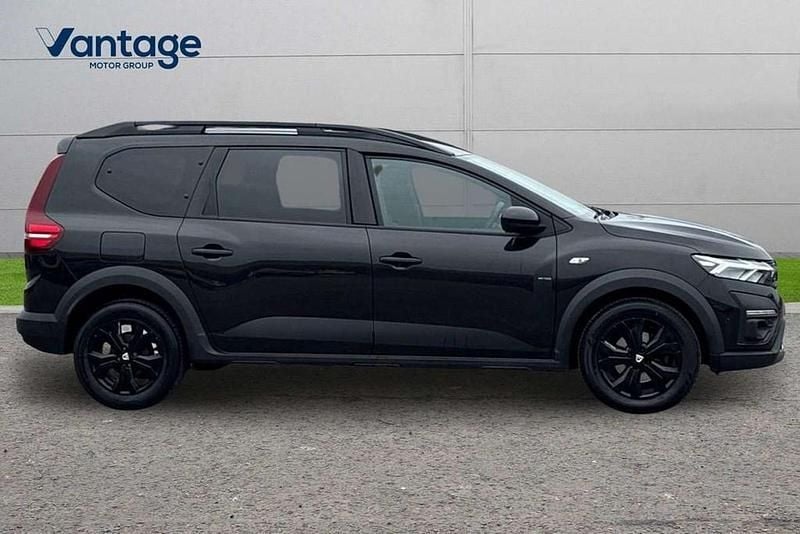 Used Dacia Jogger Extreme 110 HP (80 kW) 2023 Black MPV