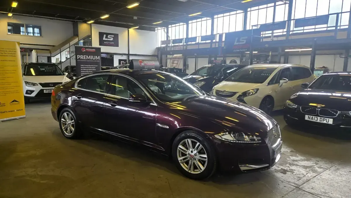 Used Jaguar XF Luxury 2014 Red Sedan