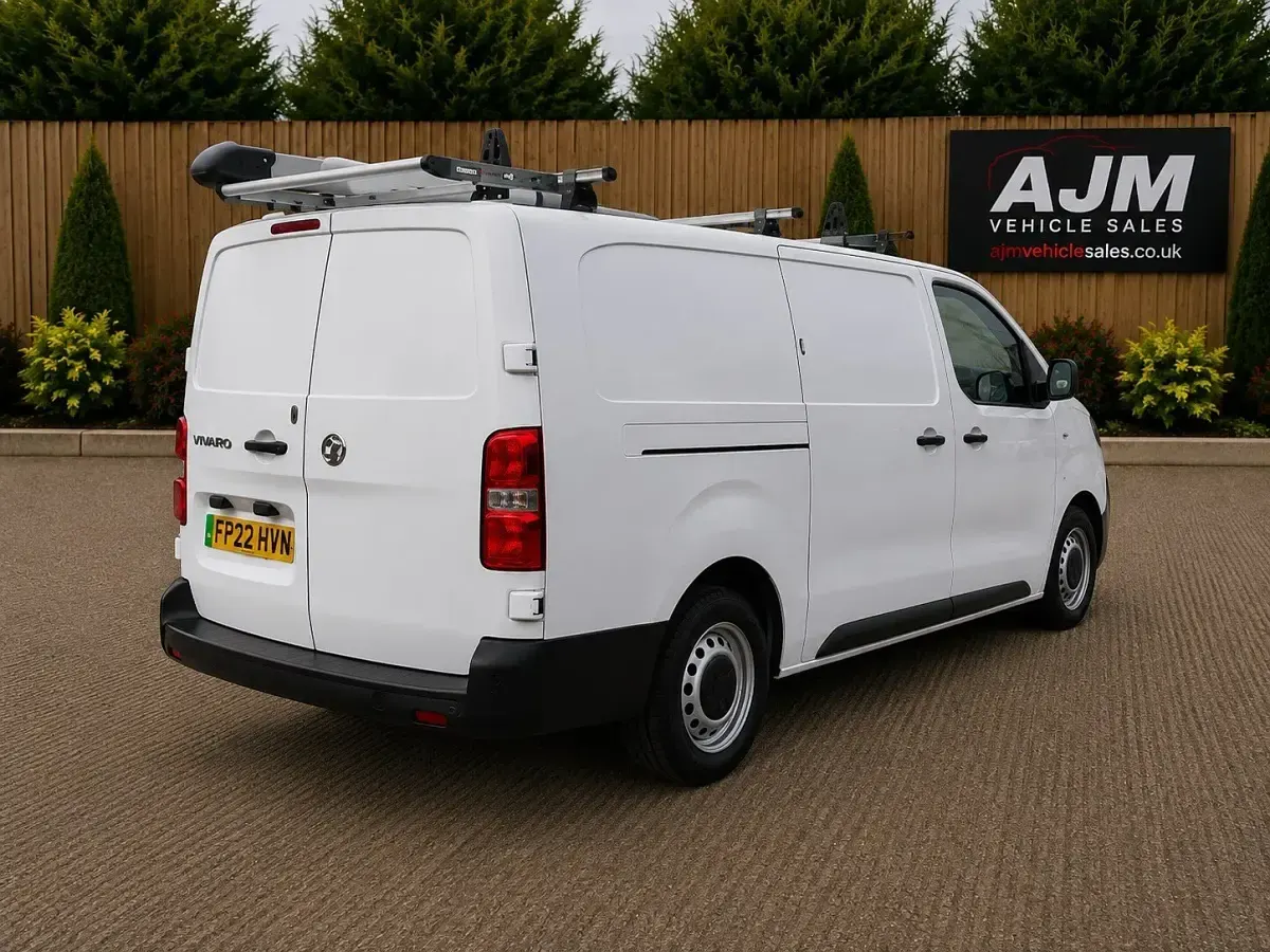 Used Vauxhall Vivaro 100 kW (136 HP) 2022 White MPV