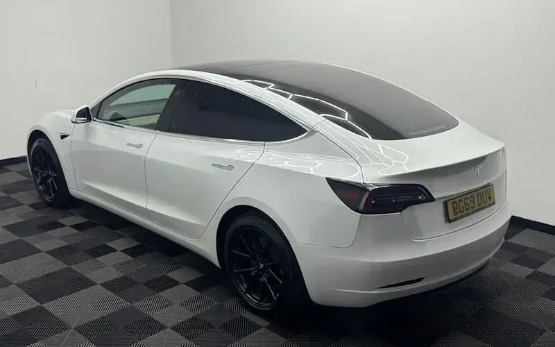 Usado Tesla Model 3 Standard Range 180 kW (245 CV) 2021 Berlina