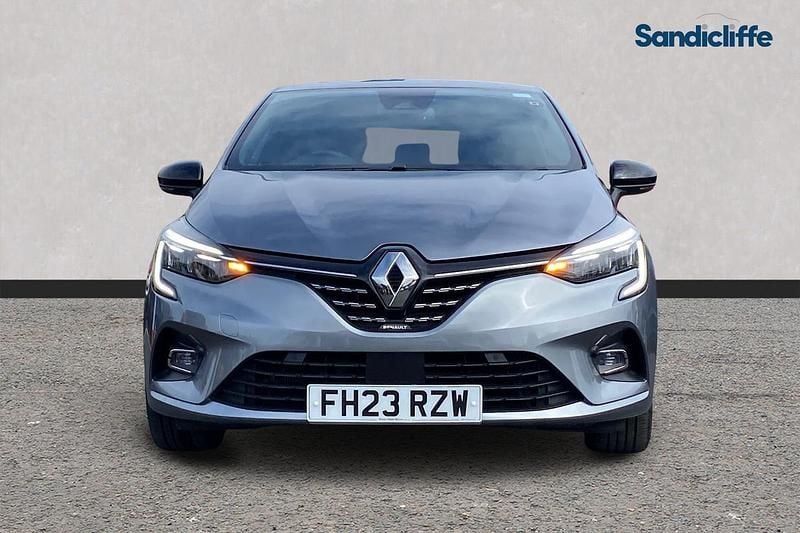 Gebraucht Renault Clio V Techno 145 PS (106 kW) 2022 Grau Kleinwagen