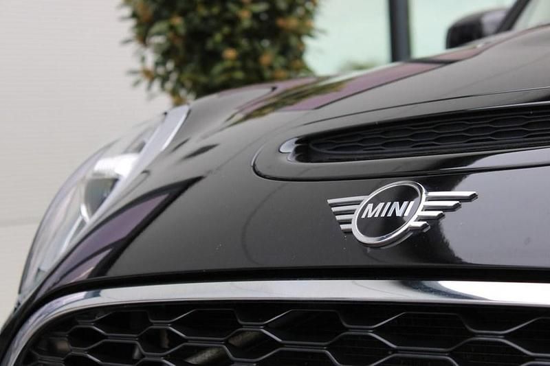 Used Mini Cooper S Classic 192 HP (141 kW) 2020 Black Hatchback