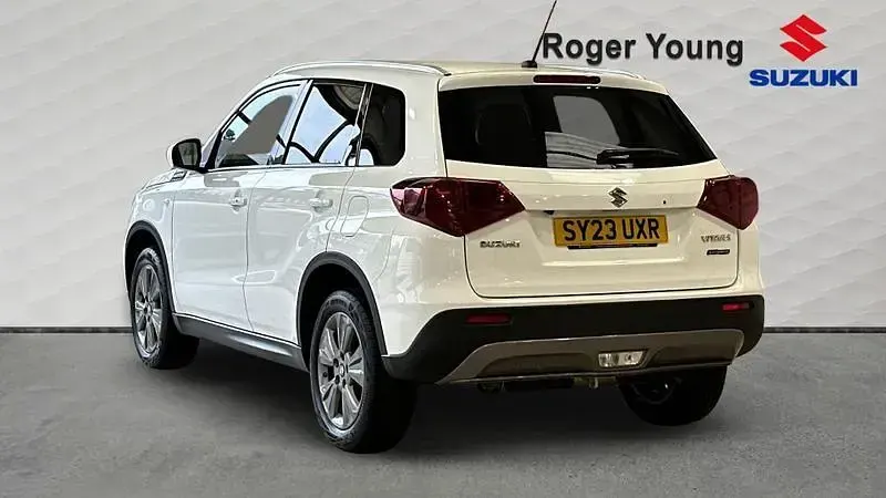 Used Suzuki Vitara SZ-T 116 HP (85 kW) 2023 White SUV