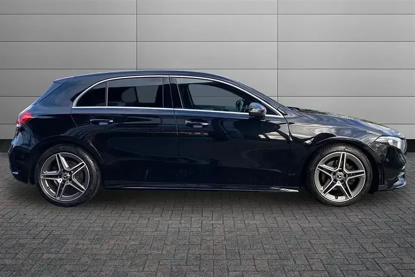 Używany Mercedes A200 Executive 163 KM (119 kW) 2020 Czarny Hatchback