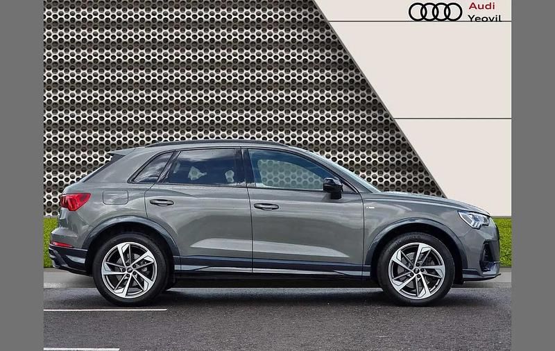Used Audi Q3 Black Edition 187 HP (137 kW) 2022 Grey SUV