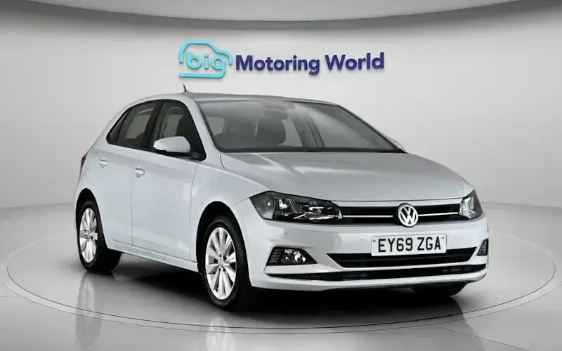 Used VW Polo SEL 116 HP (85 kW) 2019 Silver Hatchback
