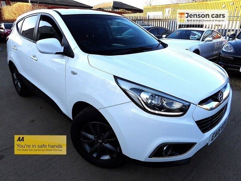 White Used 2015 Hyundai ix35 SE SUV | £5,290 (Fair price) - Image 1/4