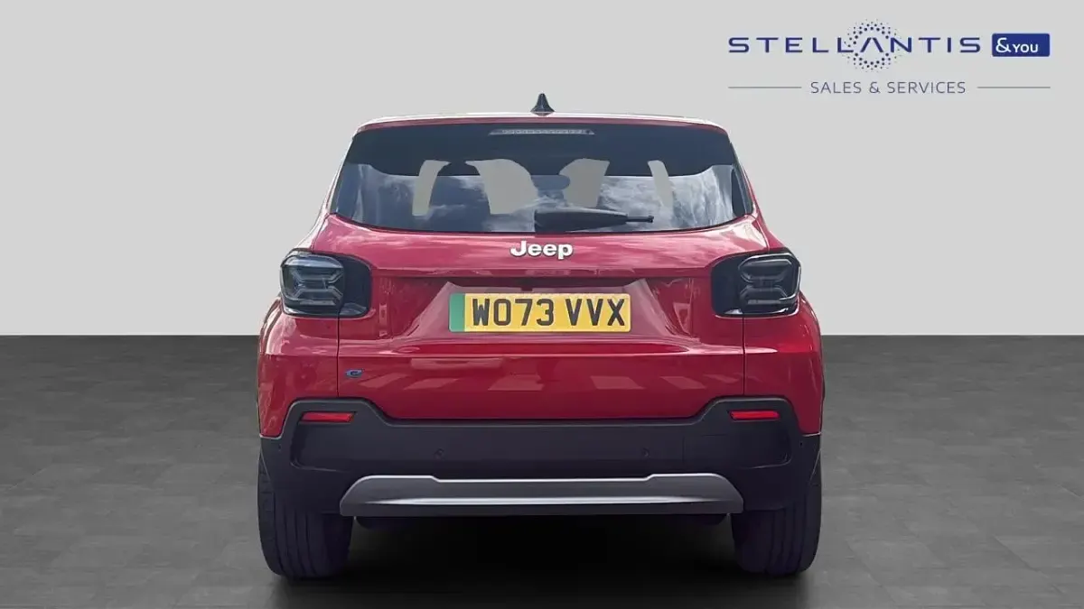 Used Jeep Avenger EV Summit 113 kW (154 HP) 2024 Red SUV