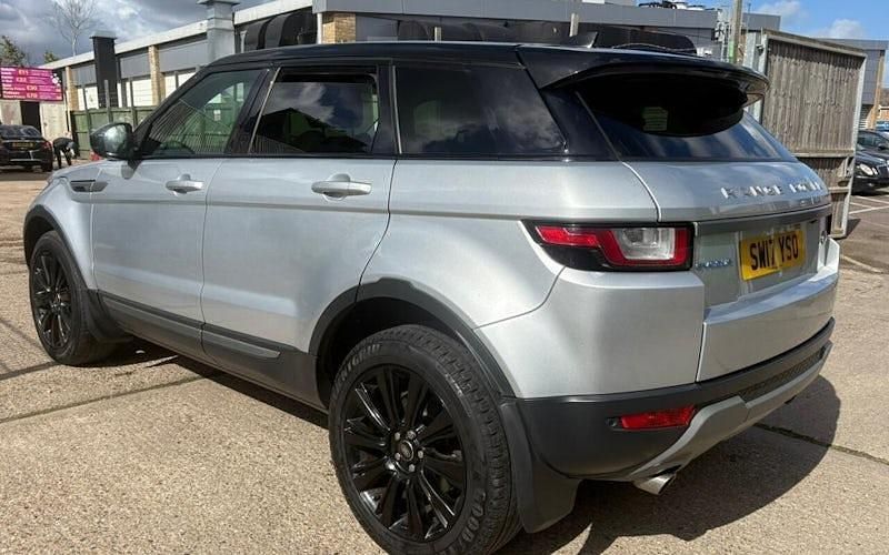 Used Land Rover Range Rover evoque SE 240 HP (176 kW) 2017 Hatchback