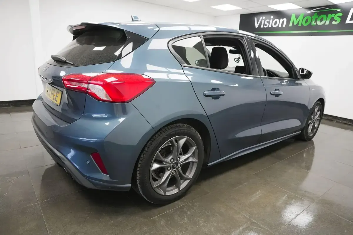 Used Ford Focus ST-Line 2022 Blue Hatchback