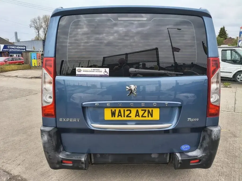 Gebraucht Peugeot TePee Comfort 90 PS (66 kW) 2012 Blau Van / Kleinbus