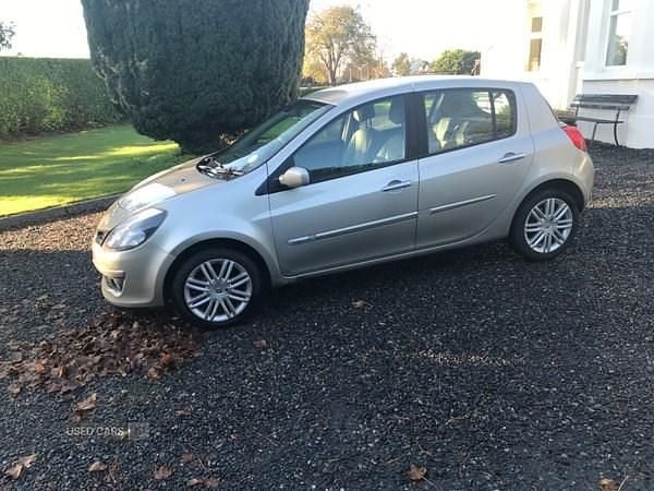 Used Renault Clio II Initiale 2007 Gold Hatchback