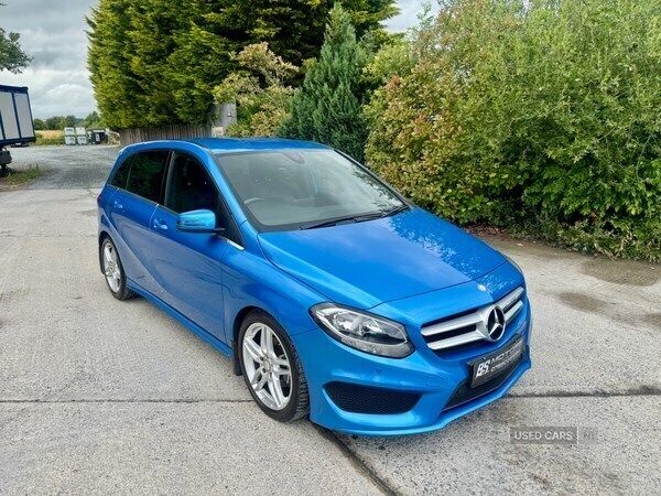 Blue Used 2017 Mercedes B180 AMG line MPV | £12,750 (Fair price) - Image 1/4