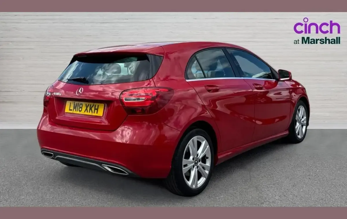 Used Mercedes A180 107 HP (78 kW) 2018 Red Hatchback