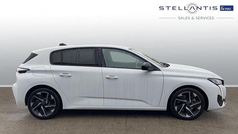 White Used 2024 Peugeot 308 Allure Hatchback | £20,595 (Fair price) - Image 1/4