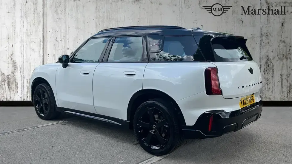 Used Mini Countryman Sport 170 HP (125 kW) 2025 White SUV