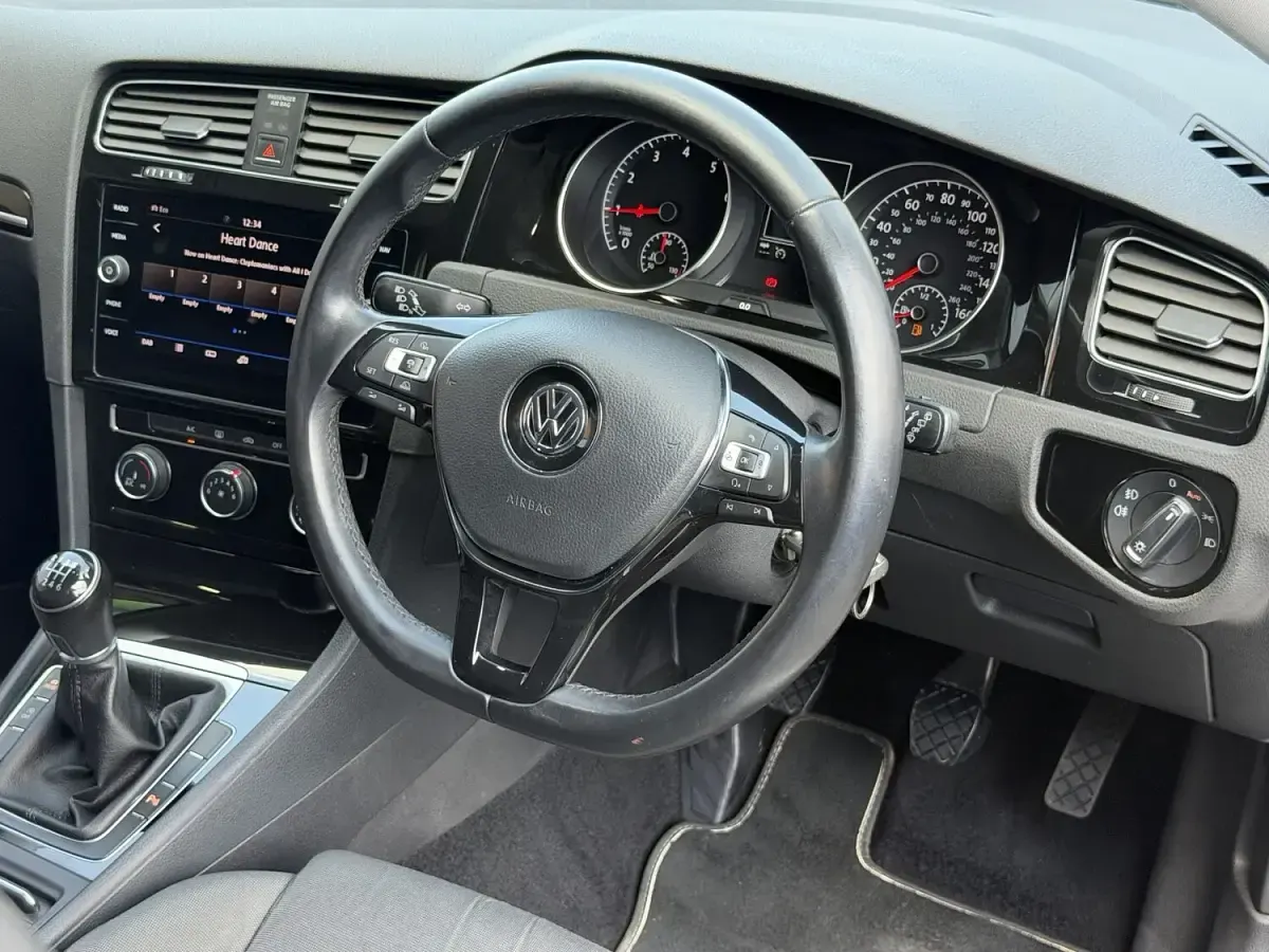 Used VW Golf VII GT 150 HP (110 kW) 2018 Silver Hatchback