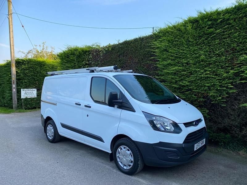 White Used 2017 Ford Transit Custom Van | £11,250 (Good price) - Image 1/4