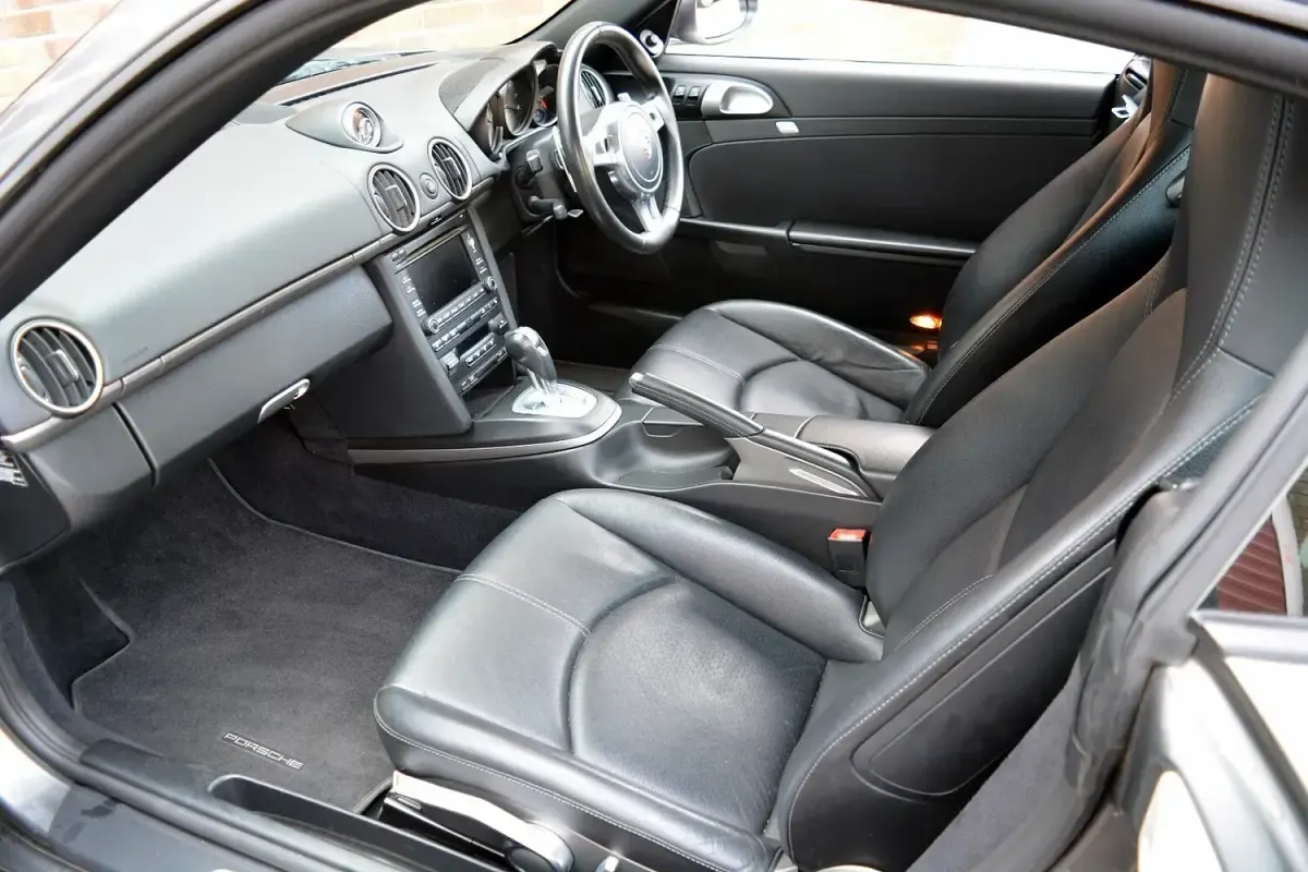 Used Porsche Cayman 265 HP (194 kW) 2011 Grey Coupe