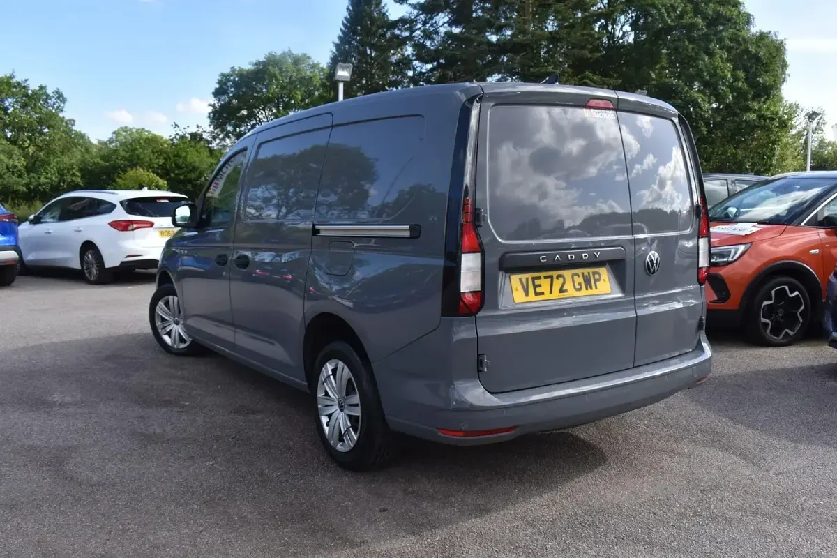 Used VW Caddy S 102 HP (75 kW) 2023 Grey MPV
