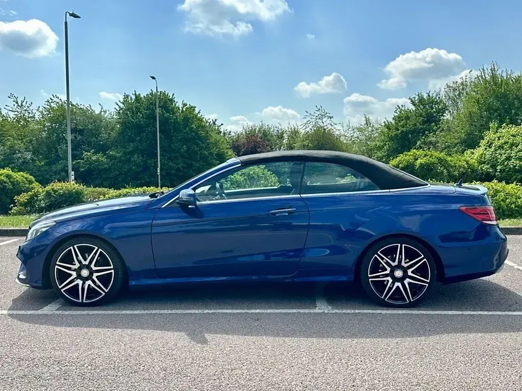 Used Mercedes E220 AMG line 177 HP (130 kW) 2017 Blue Cabriolet