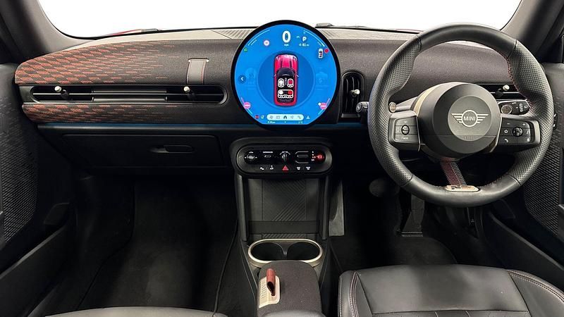 Used Mini Cooper Hatch 154 HP (113 kW) 2024 Red Hatchback