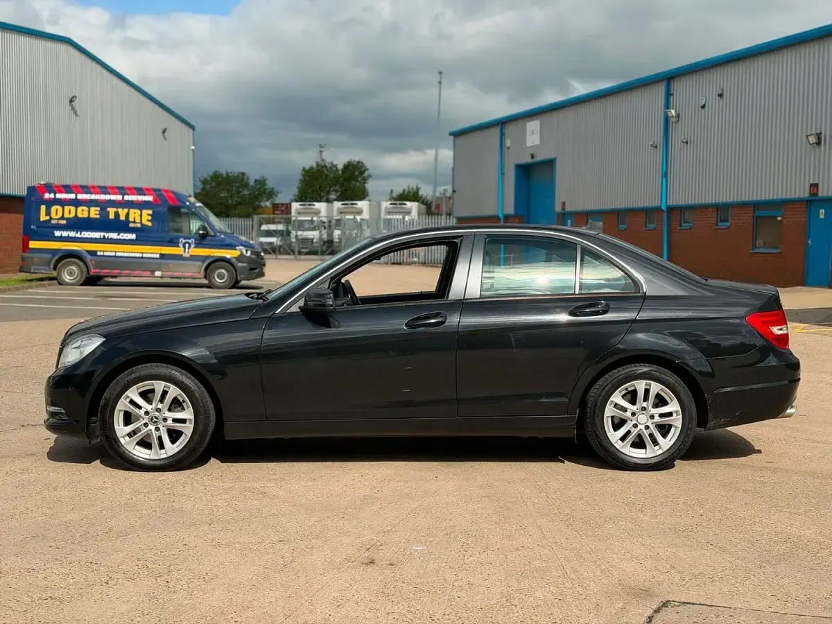 Used Mercedes C220 Executive 2012 Black Sedan