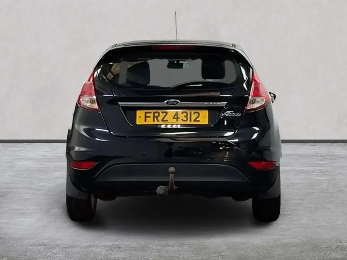 Used Ford Fiesta Zetec 82 HP (60 kW) 2013 Black Hatchback