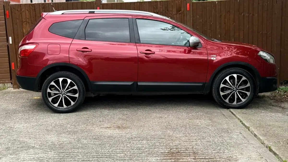 Gebraucht Nissan Qashqai +2 N-TEC 2011 Rot SUV