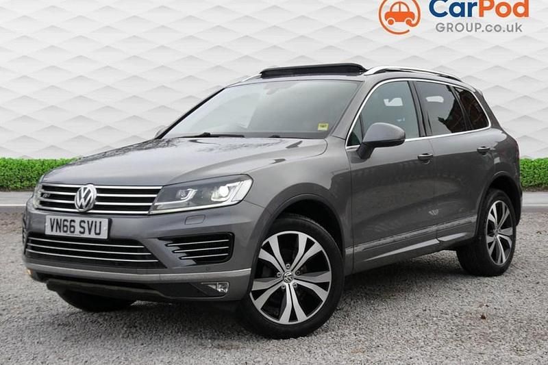 Grey Used 2016 VW Touareg R-line SUV | £13,490 (Good price) - Image 1/1