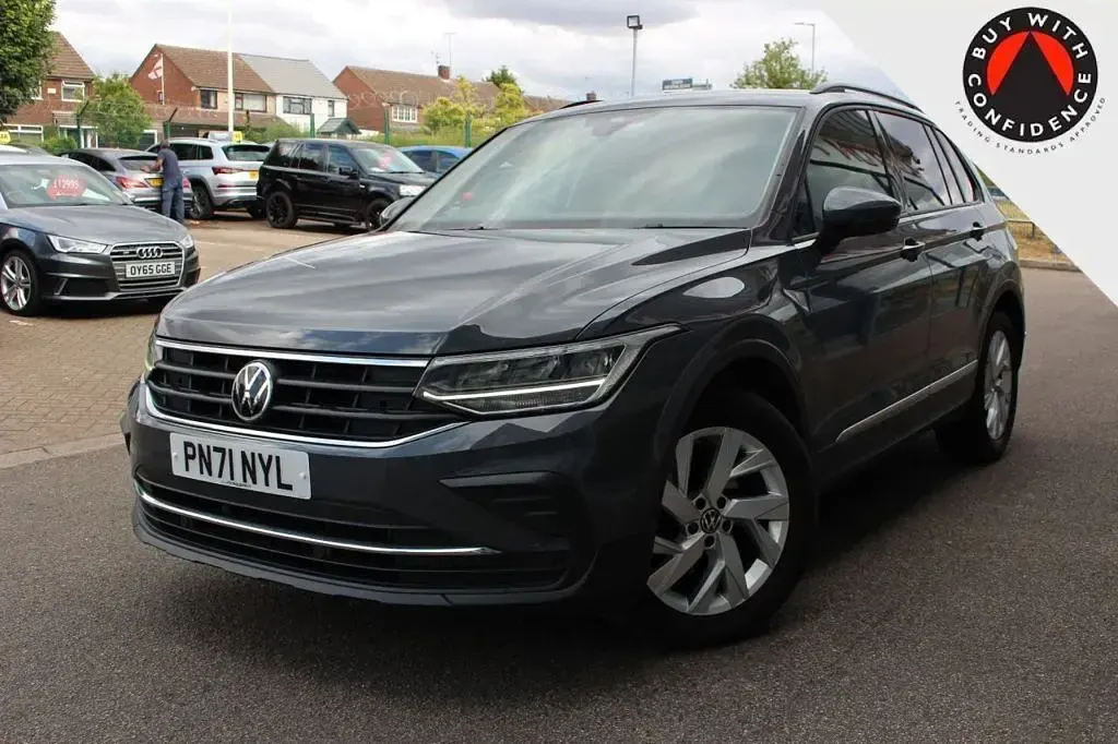 Used VW Tiguan S 150 HP (110 kW) 2021 Grey SUV